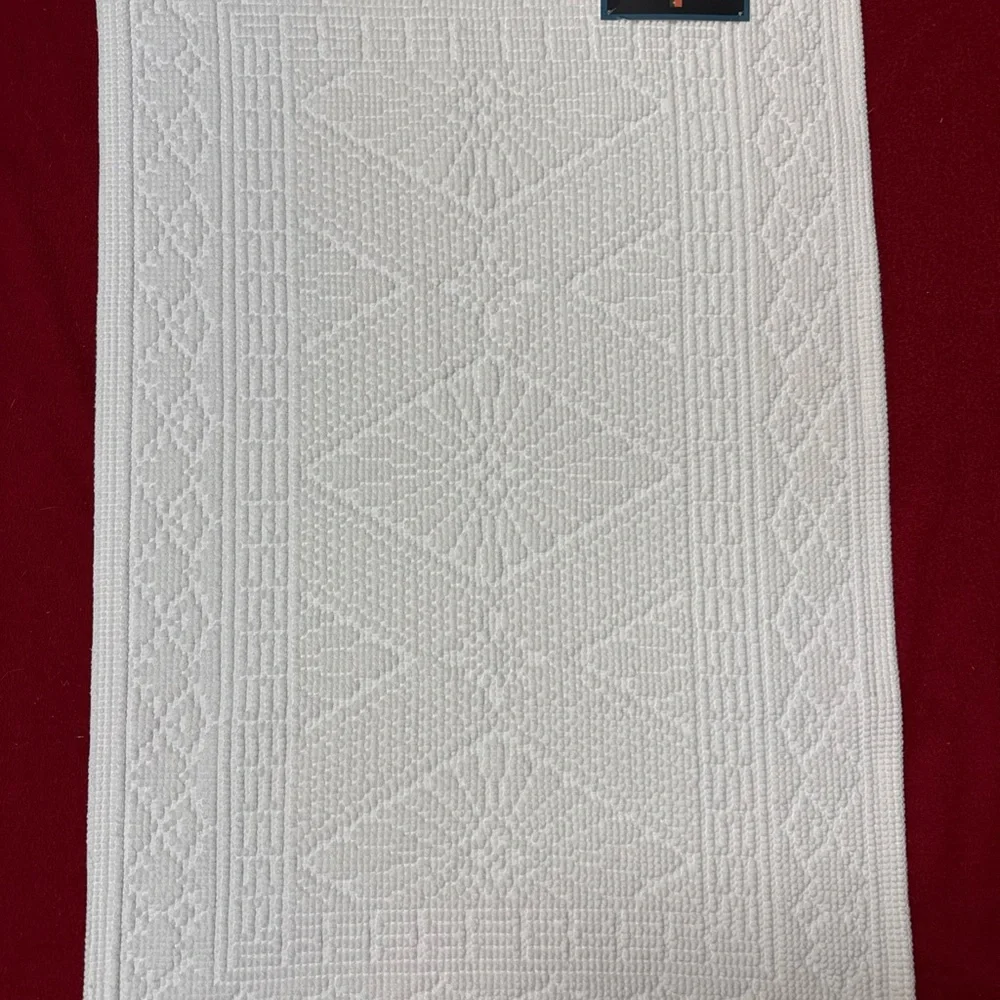 Made In Portugal Bath Rug 100% COTTON OEKO-TEX White 20 X31” By Vital Home NWT